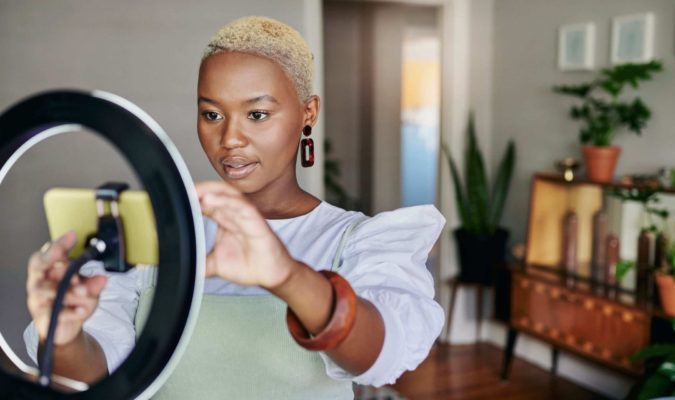 influencer women infront of camera